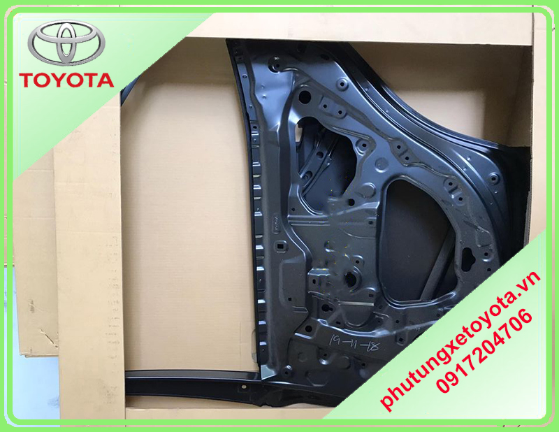 Cánh cửa sau Toyota Cross 2021