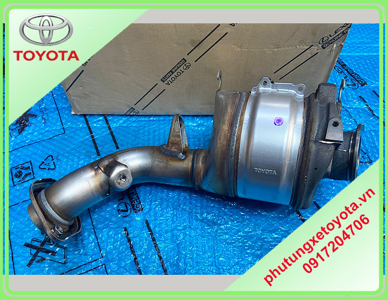 Cổ góp xả Toyota Fortuner 2017