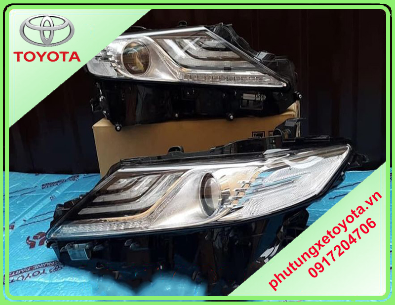 Đèn pha Toyota Camry 2020