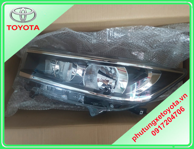 Đèn pha Toyota Innova 2017