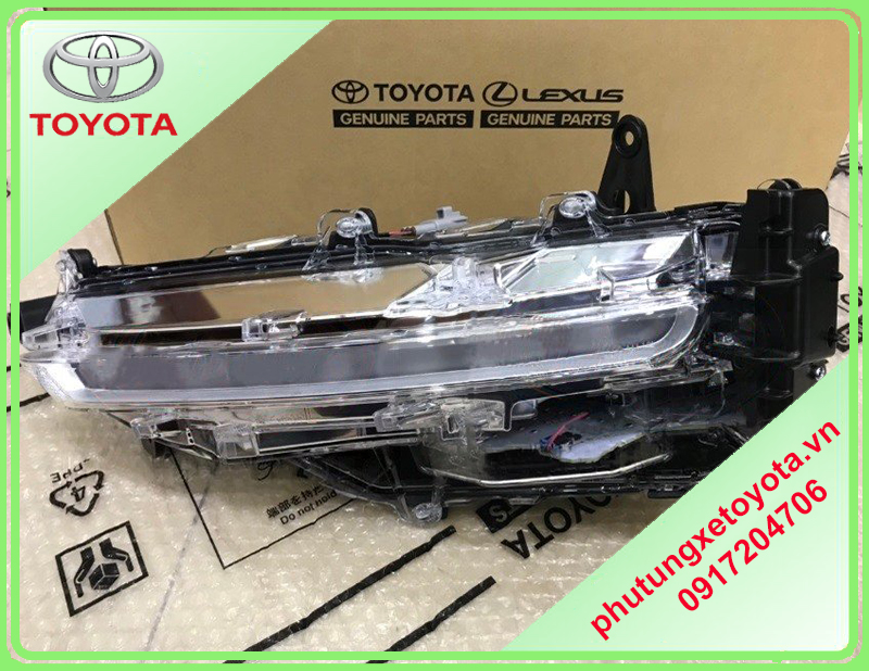 Đèn xi nhan cản trước Toyota Fortuner Legender 2021