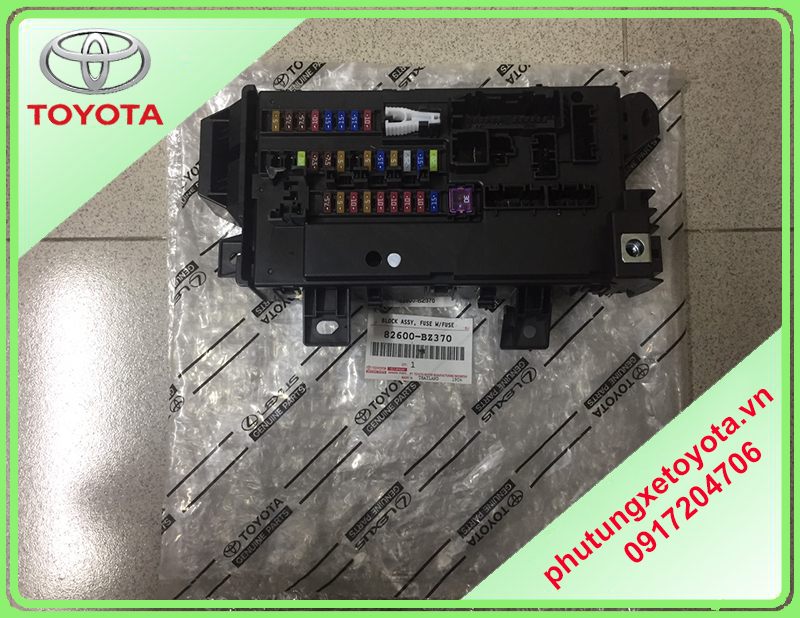 Hộp cầu chì taplo Toyota Rush