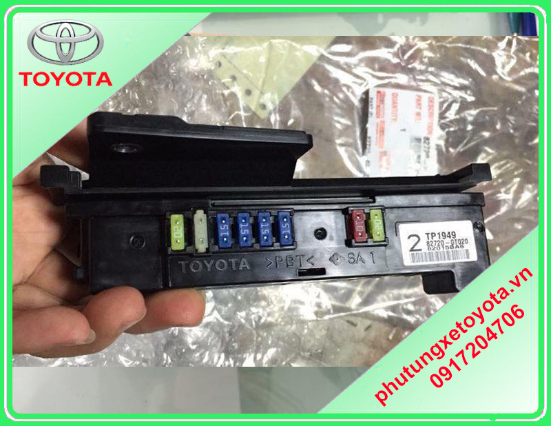 Hộp cầu chì tổng Toyota Venza