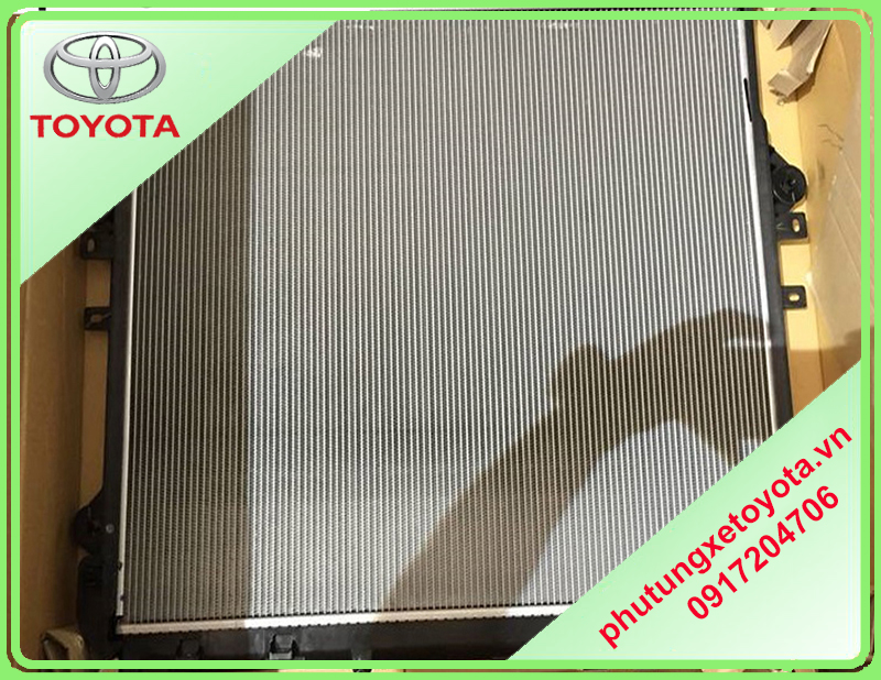 Két nước Toyota Hilux 2016