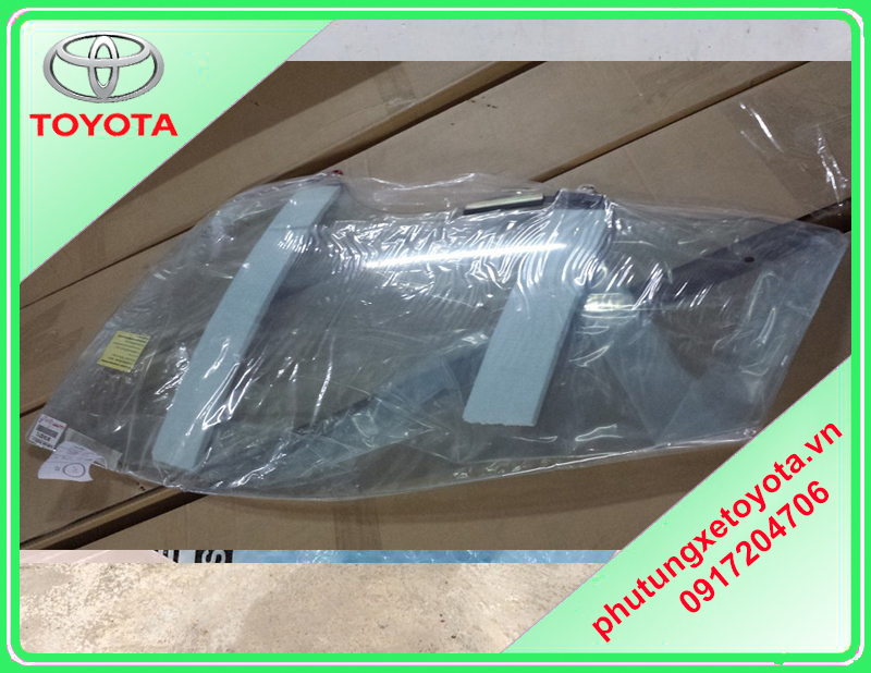 kính Cửa sau Toyota Innova 2017