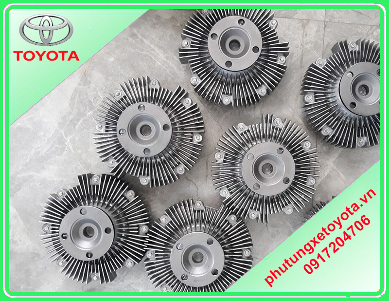 Ly tâm quạt Toyota Innova