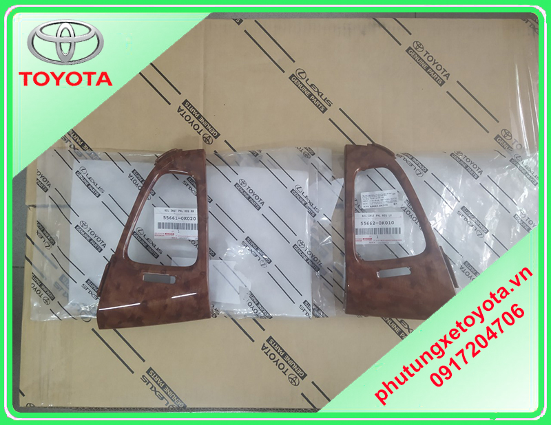 Ốp cửa gió điều hòa Toyota Innova 2008