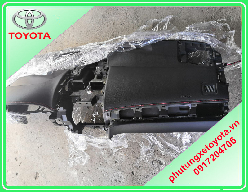Taplo Toyota Camry 2015