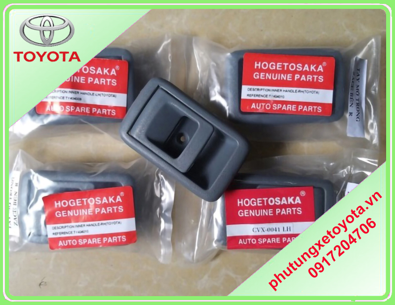 Tay mở cửa bên trong Toyota Zace